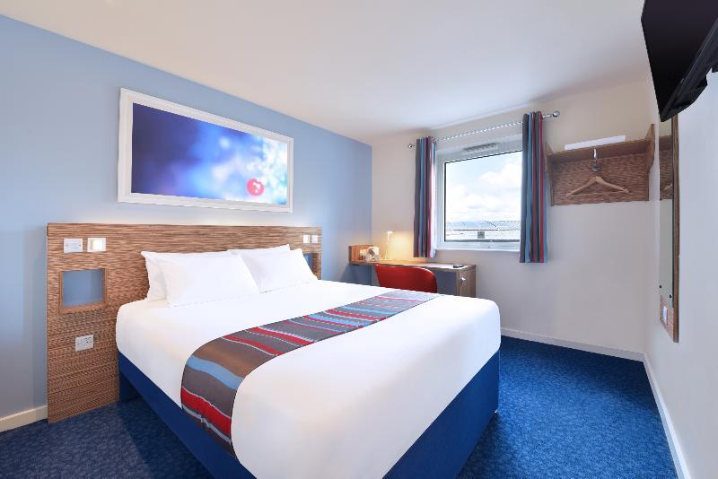 Travelodge Cardiff Airport Barry Exterior photo