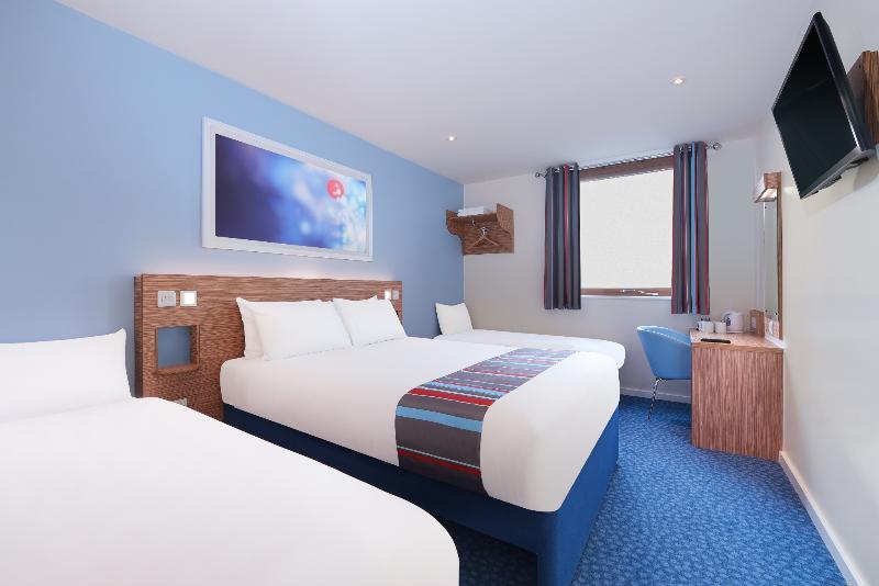 Travelodge Cardiff Airport Barry Exterior photo
